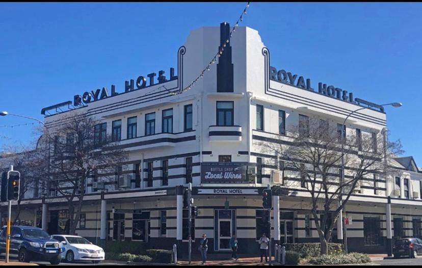 Royal Hotel Orange Exteriör bild